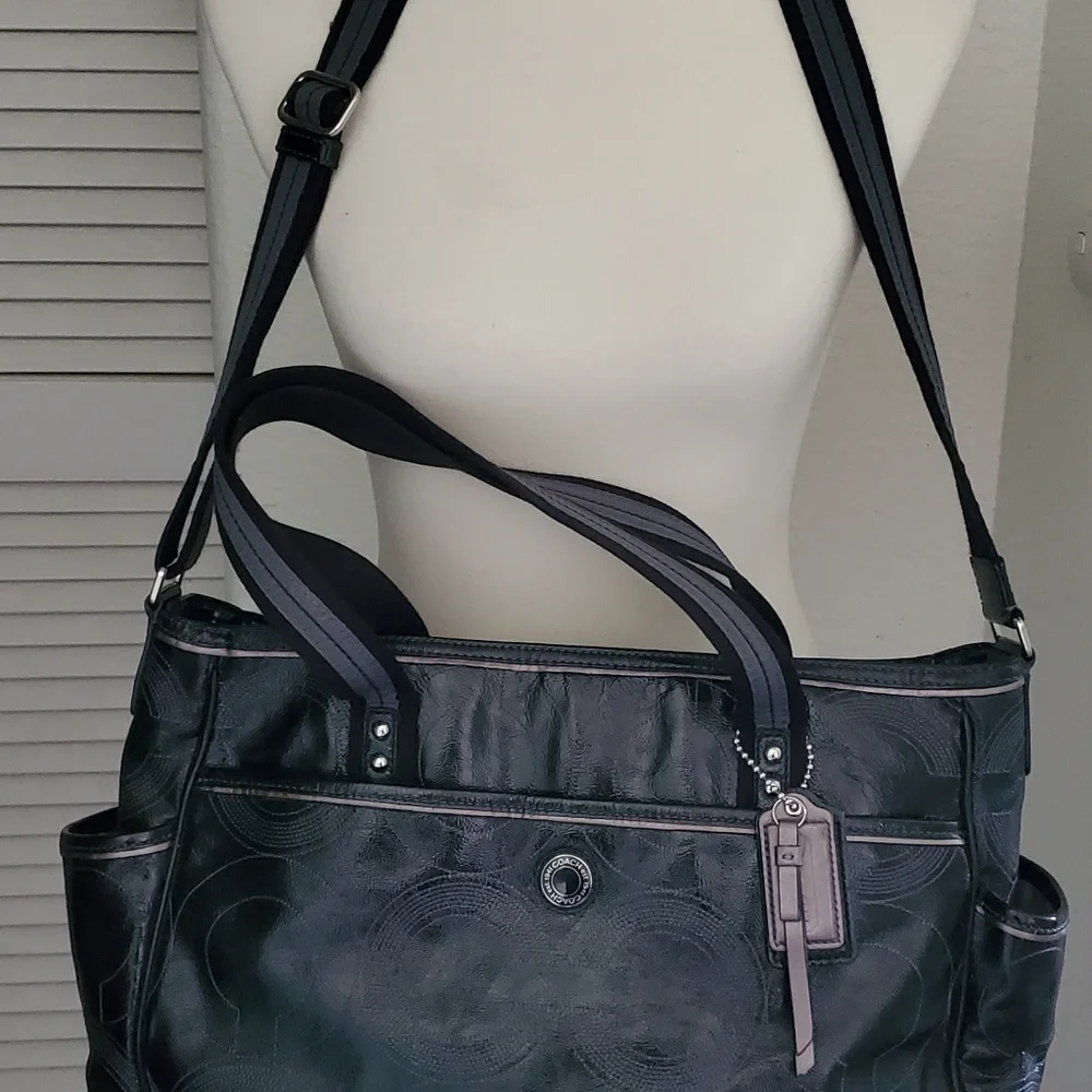 Coach Patent Leather diaper tote bag - Picture 8 of 16
